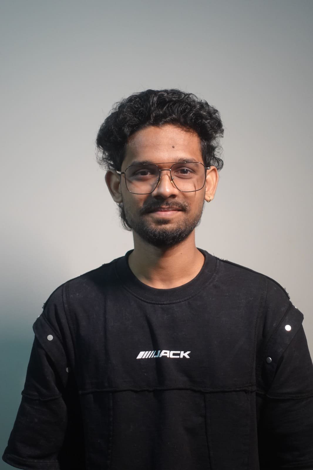 Portrait placeholder for team member 04